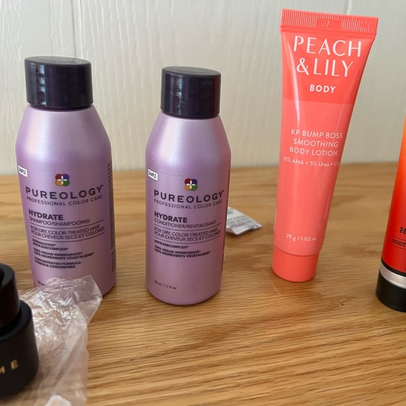 NWOT 29 Piece Beauty Bundle Fragrance Skincare Makeup Hair Sunscreen - Picture 8 of 11